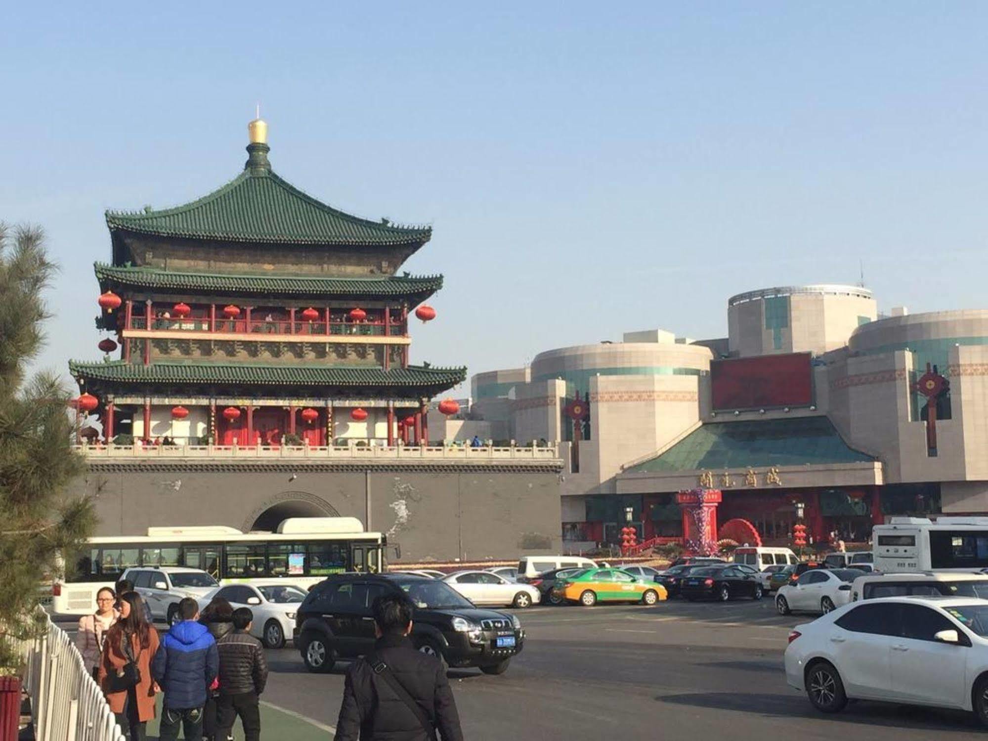 Ramada By Wyndham Xian Bell Tower Xi'an (Shaanxi) Exterior foto